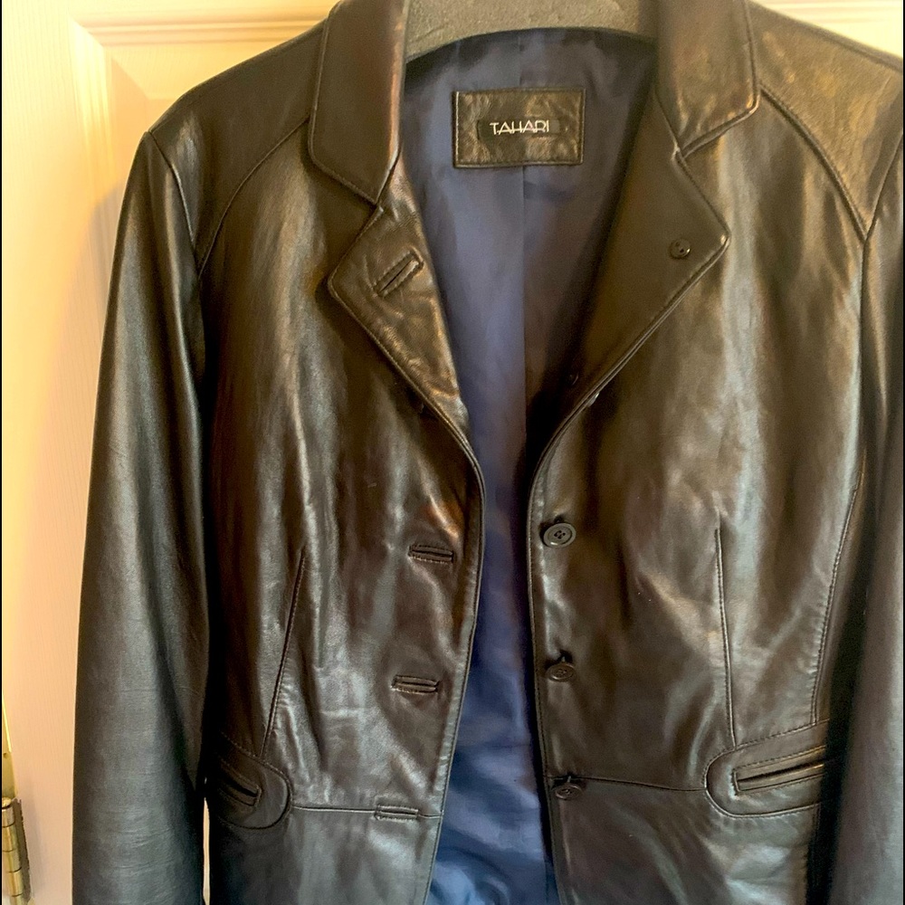 Ladies black leather blazer /jacket size medium